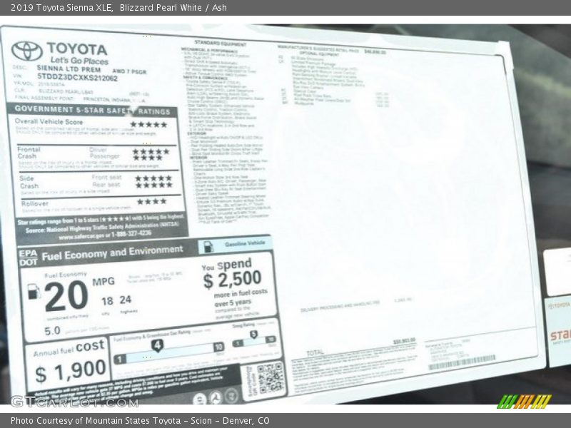 Blizzard Pearl White / Ash 2019 Toyota Sienna XLE