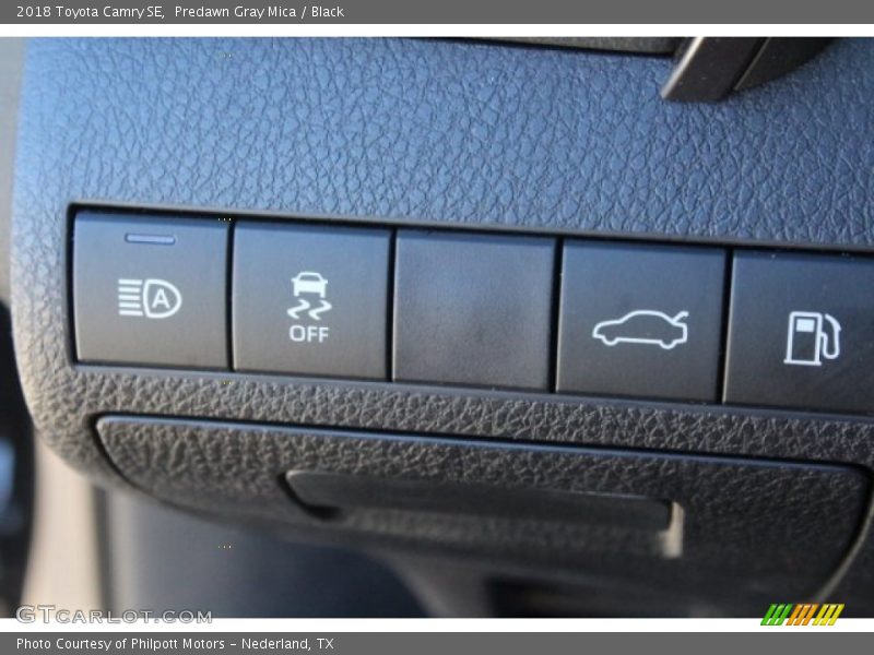 Predawn Gray Mica / Black 2018 Toyota Camry SE
