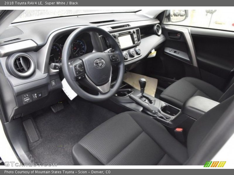 Super White / Black 2018 Toyota RAV4 LE