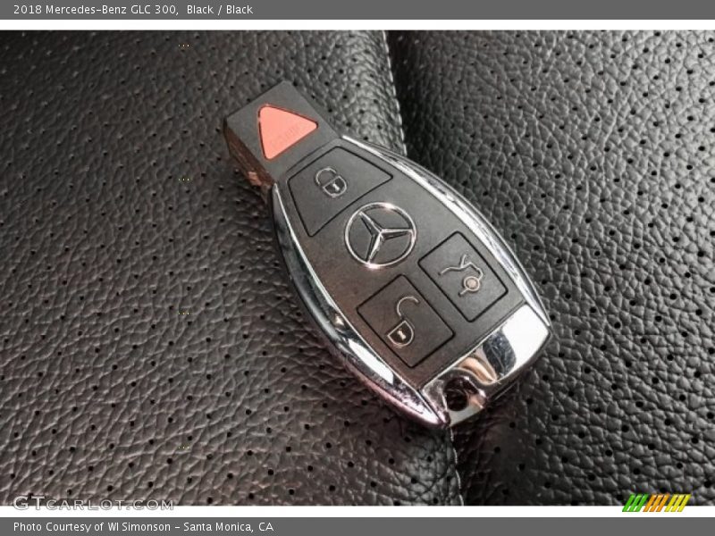 Black / Black 2018 Mercedes-Benz GLC 300