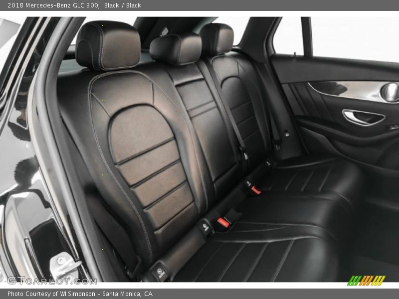 Black / Black 2018 Mercedes-Benz GLC 300
