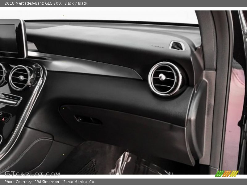 Black / Black 2018 Mercedes-Benz GLC 300