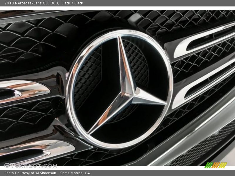 Black / Black 2018 Mercedes-Benz GLC 300