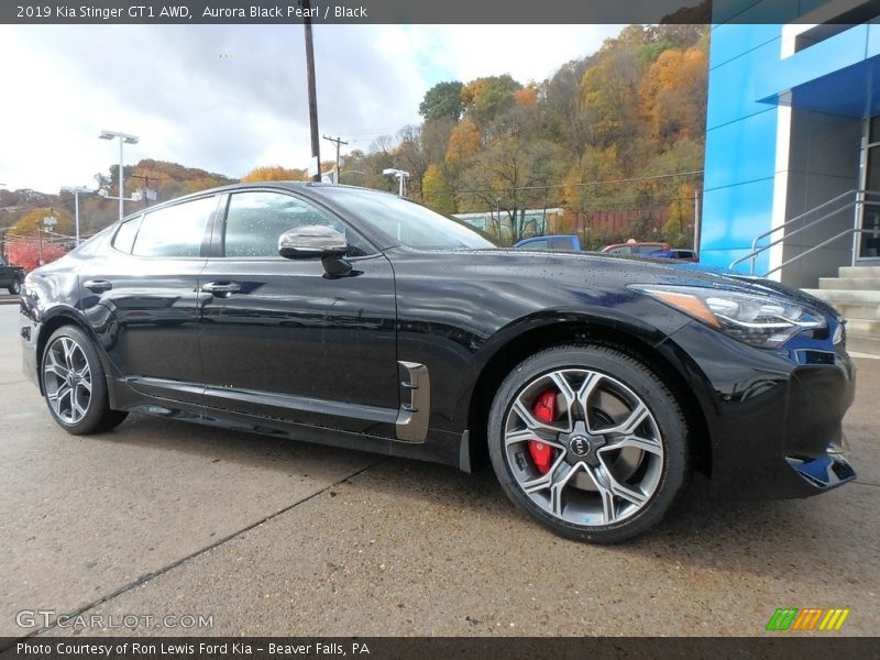 Front 3/4 View of 2019 Stinger GT1 AWD