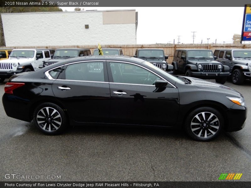 Super Black / Charcoal 2018 Nissan Altima 2.5 SV