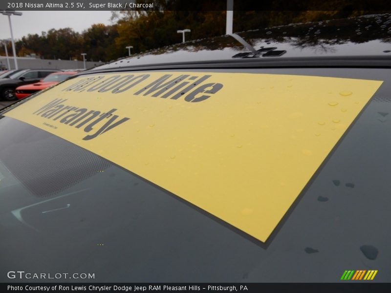 Super Black / Charcoal 2018 Nissan Altima 2.5 SV