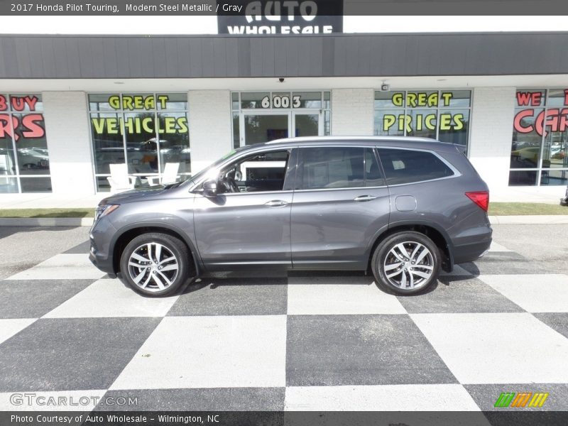 Modern Steel Metallic / Gray 2017 Honda Pilot Touring