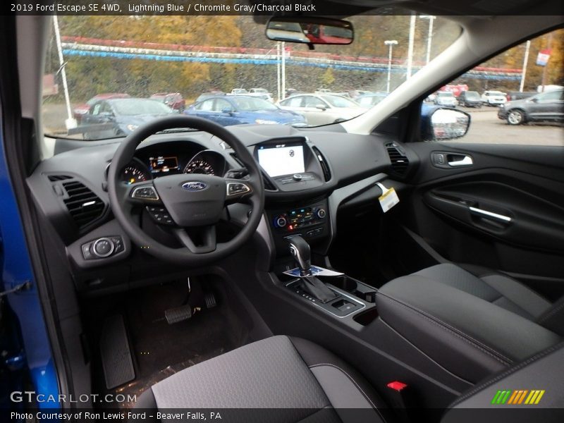  2019 Escape SE 4WD Chromite Gray/Charcoal Black Interior