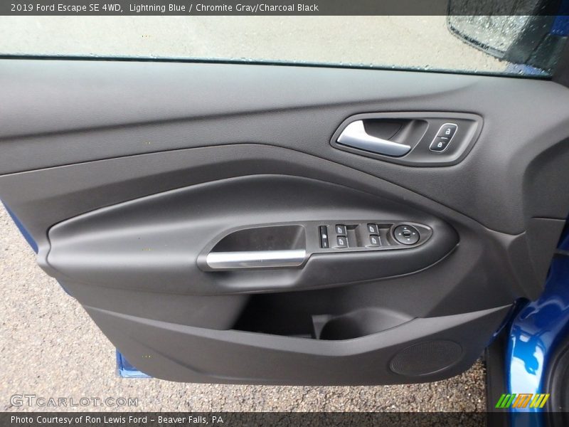 Lightning Blue / Chromite Gray/Charcoal Black 2019 Ford Escape SE 4WD