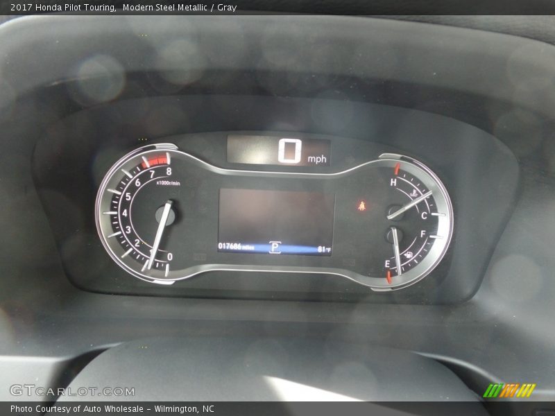 Modern Steel Metallic / Gray 2017 Honda Pilot Touring