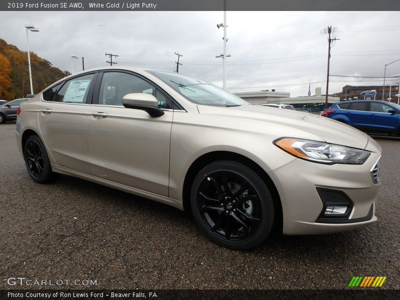 White Gold / Light Putty 2019 Ford Fusion SE AWD