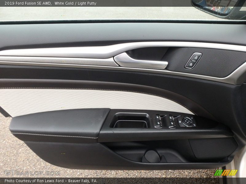 White Gold / Light Putty 2019 Ford Fusion SE AWD