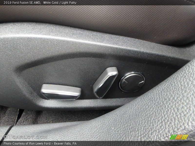 White Gold / Light Putty 2019 Ford Fusion SE AWD