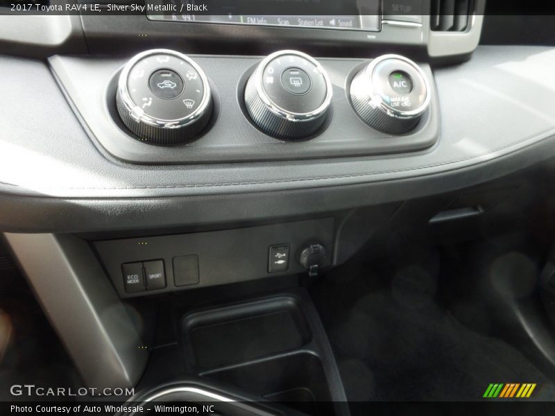 Silver Sky Metallic / Black 2017 Toyota RAV4 LE