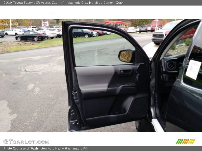 Magnetic Gray Metallic / Cement Gray 2019 Toyota Tacoma SR Access Cab 4x4