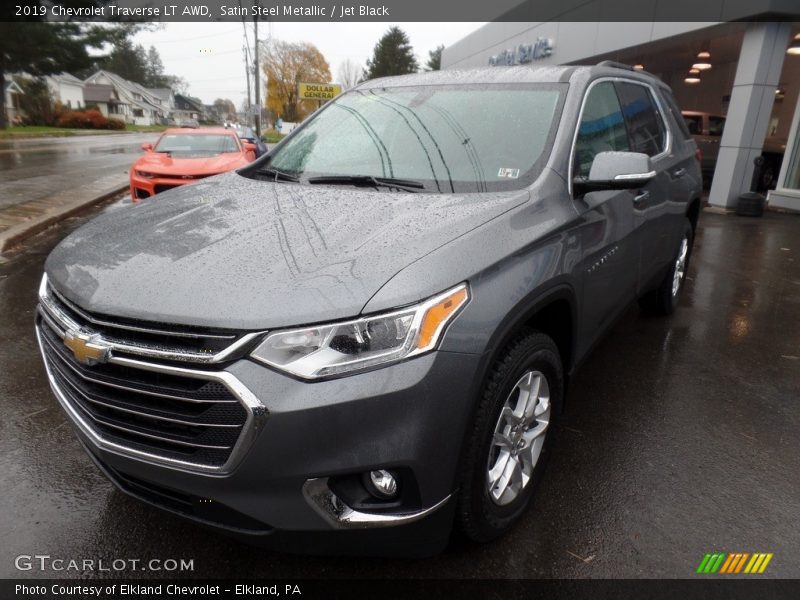 Satin Steel Metallic / Jet Black 2019 Chevrolet Traverse LT AWD