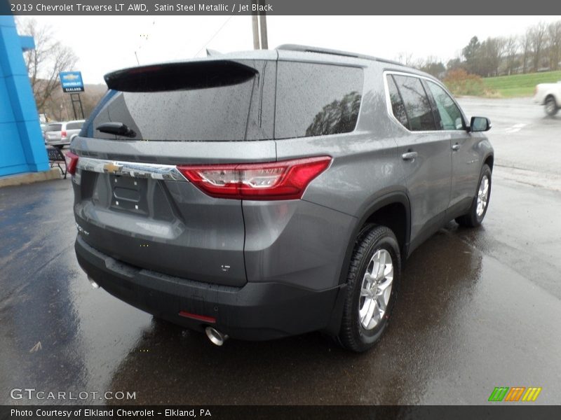 Satin Steel Metallic / Jet Black 2019 Chevrolet Traverse LT AWD