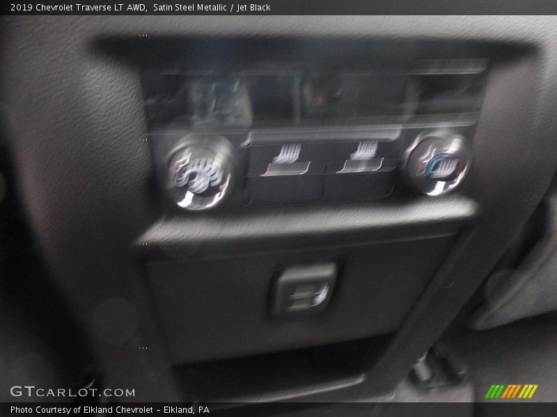 Satin Steel Metallic / Jet Black 2019 Chevrolet Traverse LT AWD