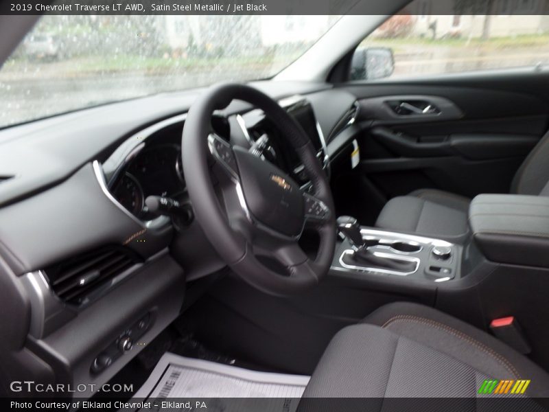 Satin Steel Metallic / Jet Black 2019 Chevrolet Traverse LT AWD