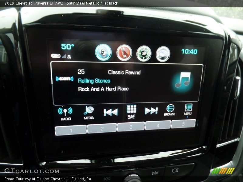 Satin Steel Metallic / Jet Black 2019 Chevrolet Traverse LT AWD