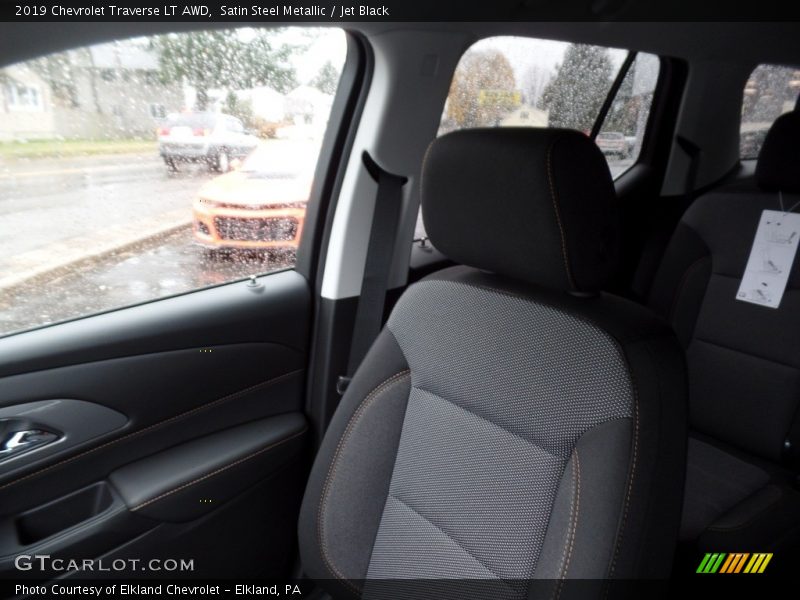 Satin Steel Metallic / Jet Black 2019 Chevrolet Traverse LT AWD