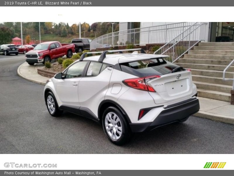 Blizzard White Pearl / Black 2019 Toyota C-HR LE