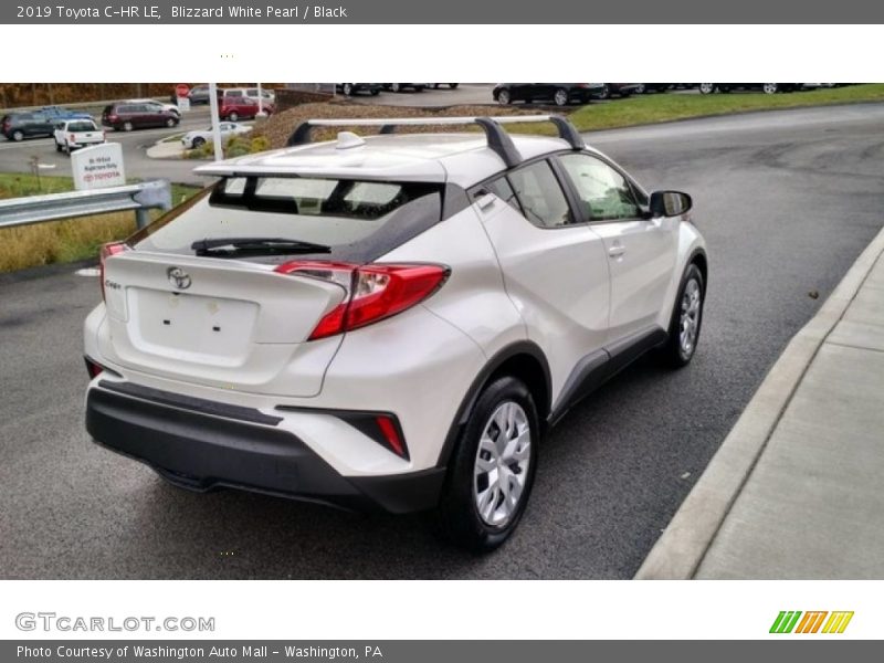 Blizzard White Pearl / Black 2019 Toyota C-HR LE