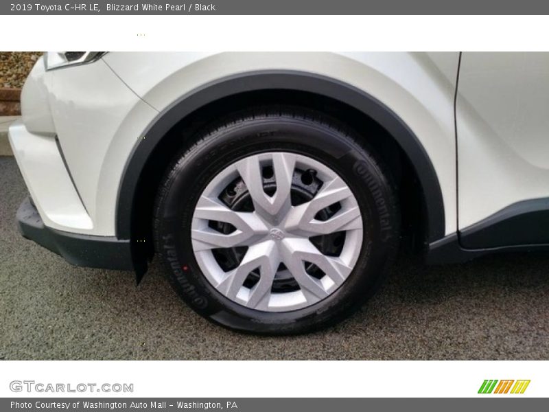 Blizzard White Pearl / Black 2019 Toyota C-HR LE