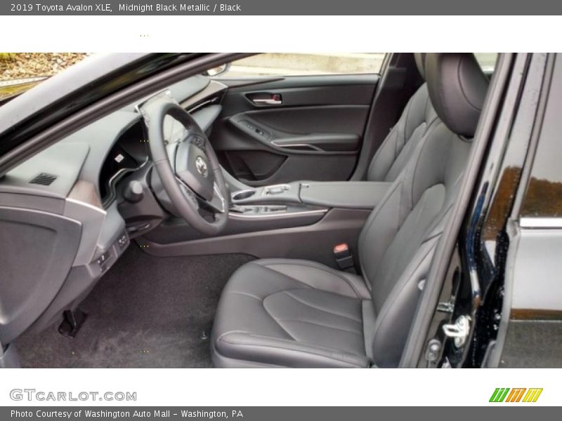 Midnight Black Metallic / Black 2019 Toyota Avalon XLE