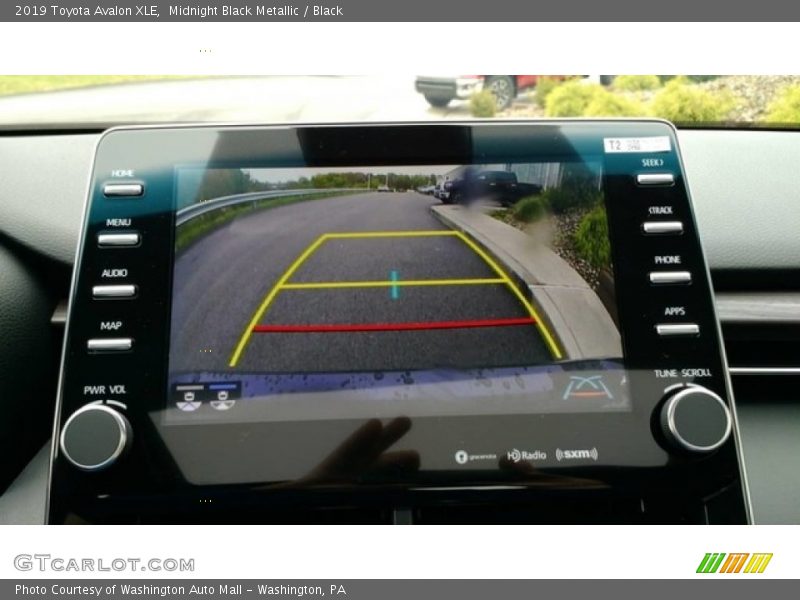 Midnight Black Metallic / Black 2019 Toyota Avalon XLE