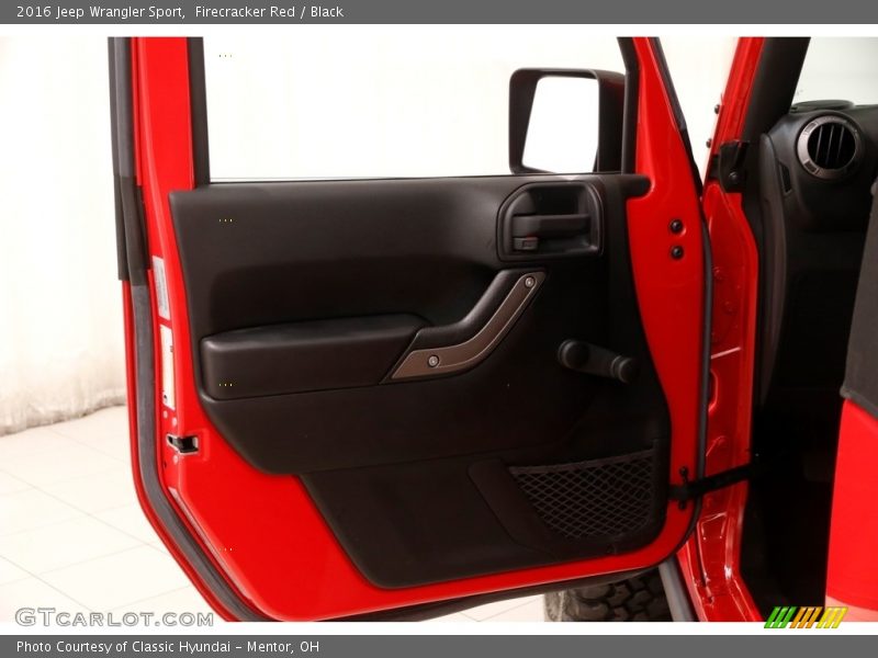 Firecracker Red / Black 2016 Jeep Wrangler Sport