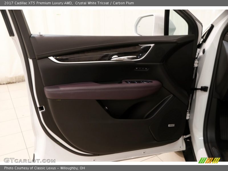 Crystal White Tricoat / Carbon Plum 2017 Cadillac XT5 Premium Luxury AWD