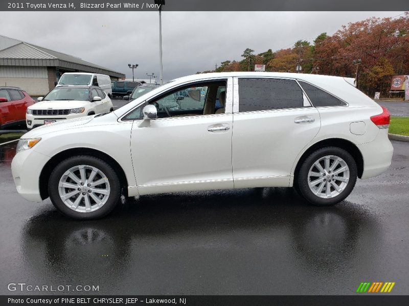 Blizzard Pearl White / Ivory 2011 Toyota Venza I4