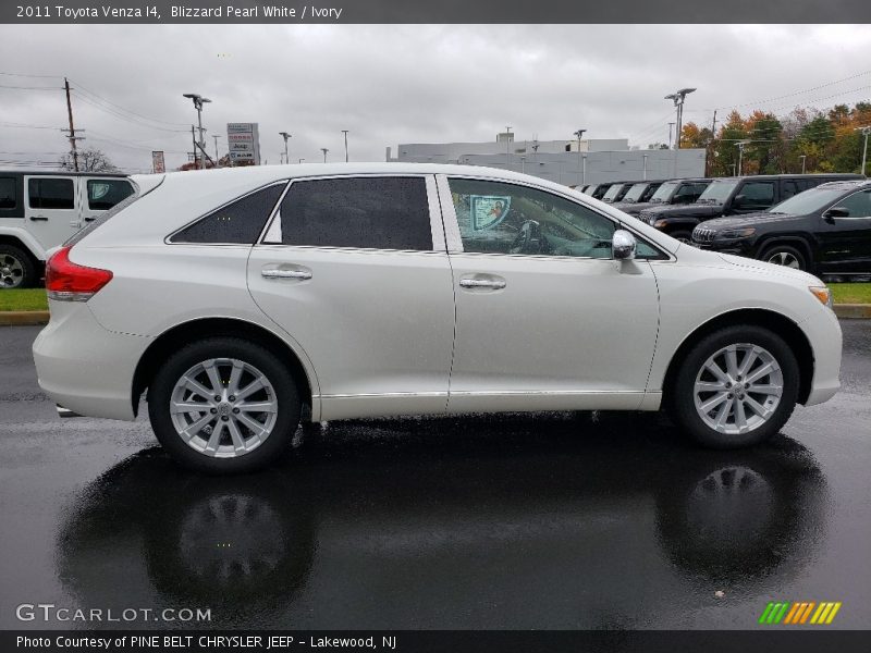 Blizzard Pearl White / Ivory 2011 Toyota Venza I4