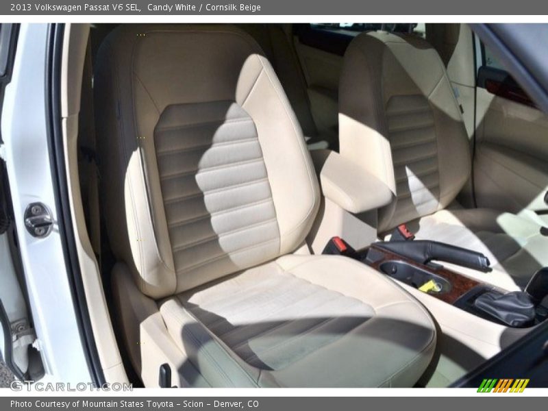 Candy White / Cornsilk Beige 2013 Volkswagen Passat V6 SEL