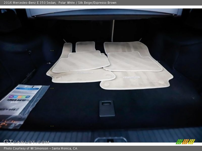 Polar White / Silk Beige/Espresso Brown 2016 Mercedes-Benz E 350 Sedan