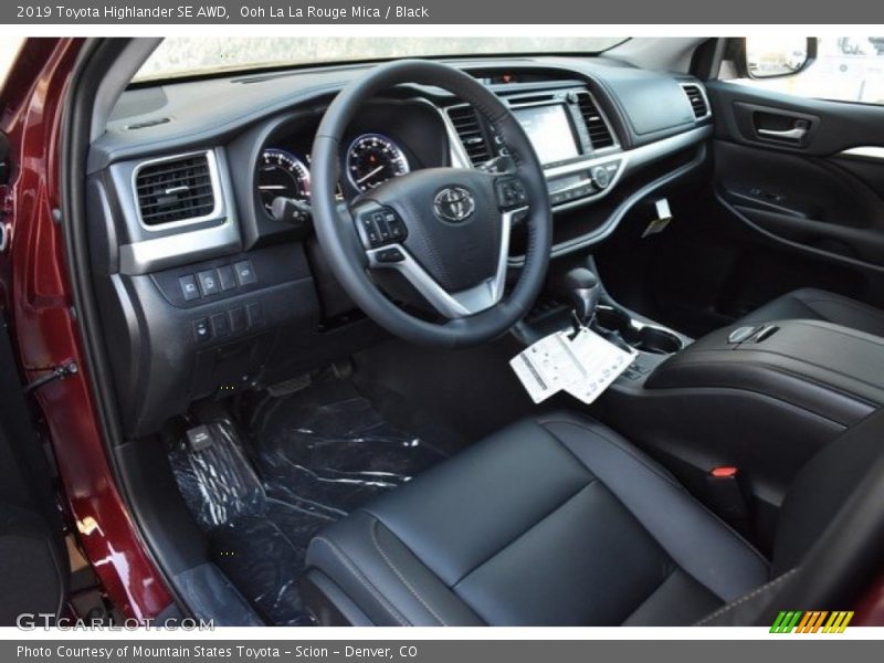 Ooh La La Rouge Mica / Black 2019 Toyota Highlander SE AWD