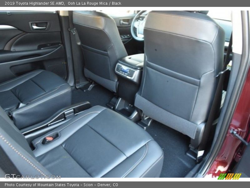 Ooh La La Rouge Mica / Black 2019 Toyota Highlander SE AWD