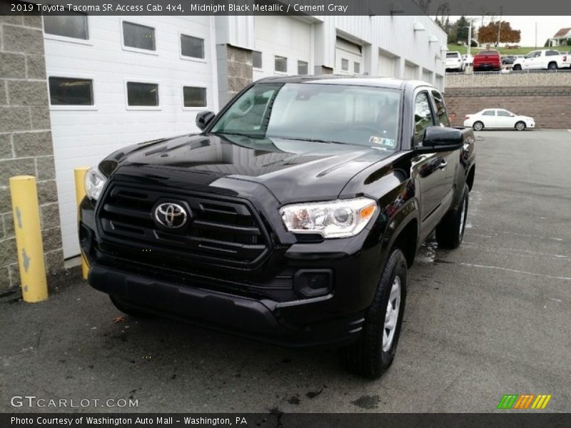 Midnight Black Metallic / Cement Gray 2019 Toyota Tacoma SR Access Cab 4x4