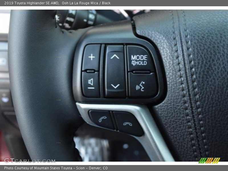 Ooh La La Rouge Mica / Black 2019 Toyota Highlander SE AWD