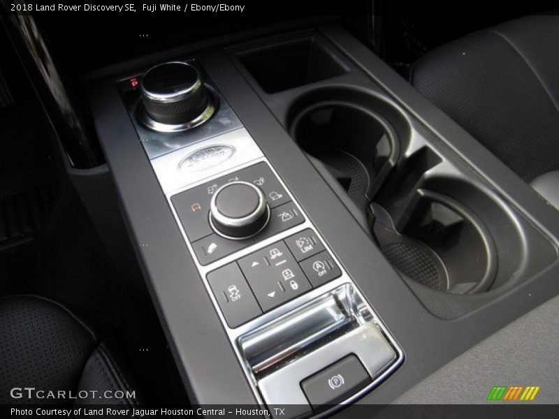Fuji White / Ebony/Ebony 2018 Land Rover Discovery SE