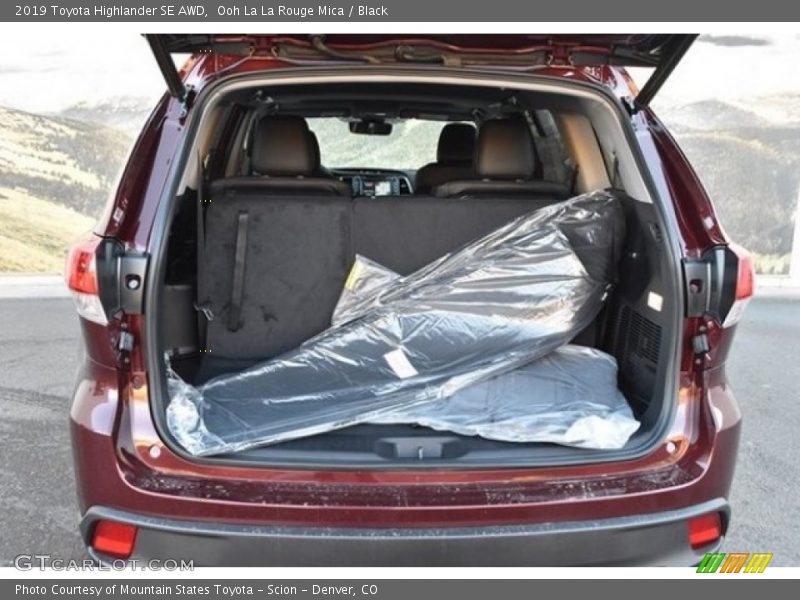Ooh La La Rouge Mica / Black 2019 Toyota Highlander SE AWD