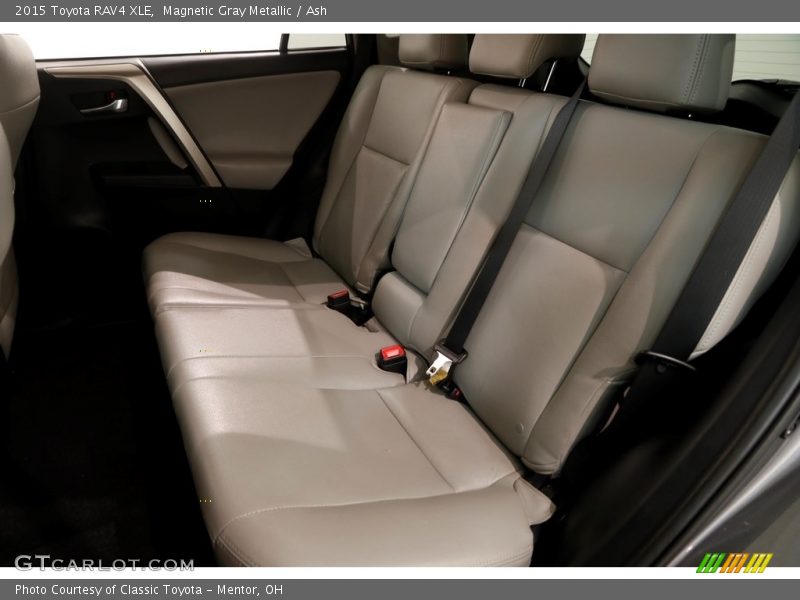 Magnetic Gray Metallic / Ash 2015 Toyota RAV4 XLE