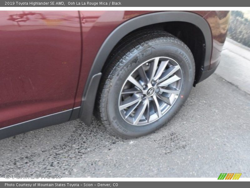 Ooh La La Rouge Mica / Black 2019 Toyota Highlander SE AWD