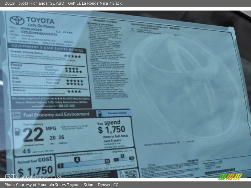 Ooh La La Rouge Mica / Black 2019 Toyota Highlander SE AWD