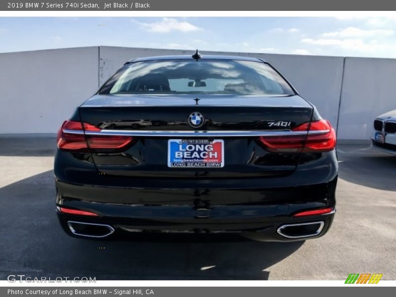Jet Black / Black 2019 BMW 7 Series 740i Sedan