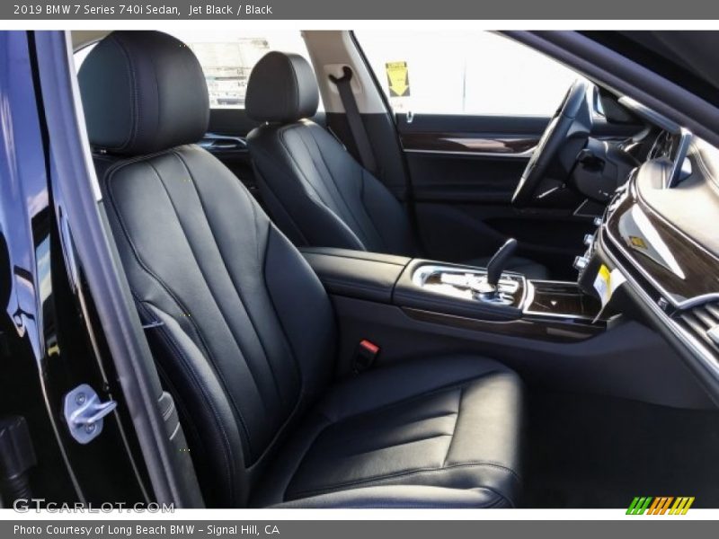 Jet Black / Black 2019 BMW 7 Series 740i Sedan