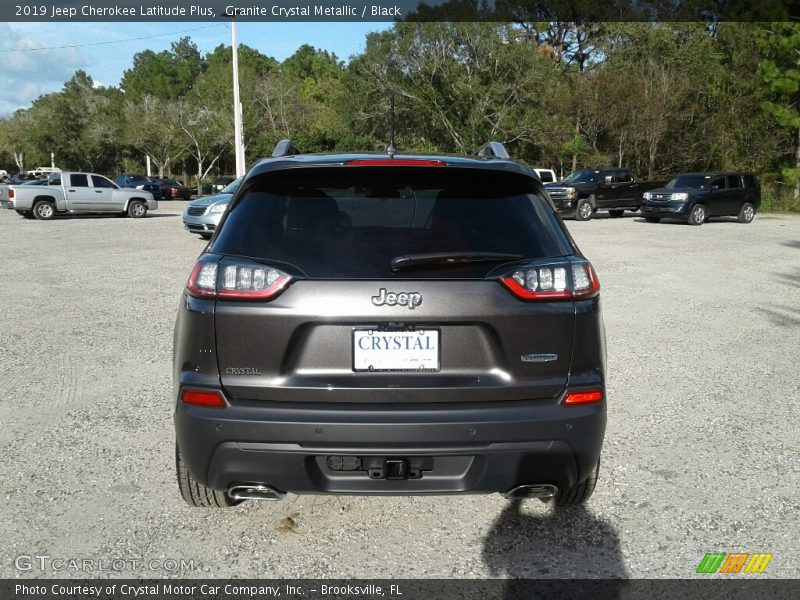 Granite Crystal Metallic / Black 2019 Jeep Cherokee Latitude Plus