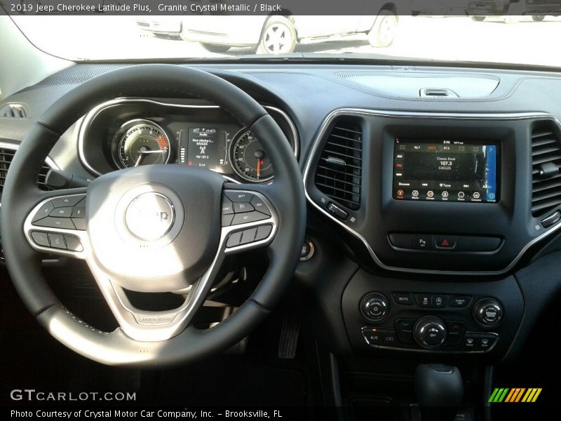 Granite Crystal Metallic / Black 2019 Jeep Cherokee Latitude Plus