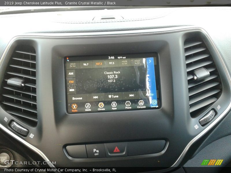 Granite Crystal Metallic / Black 2019 Jeep Cherokee Latitude Plus